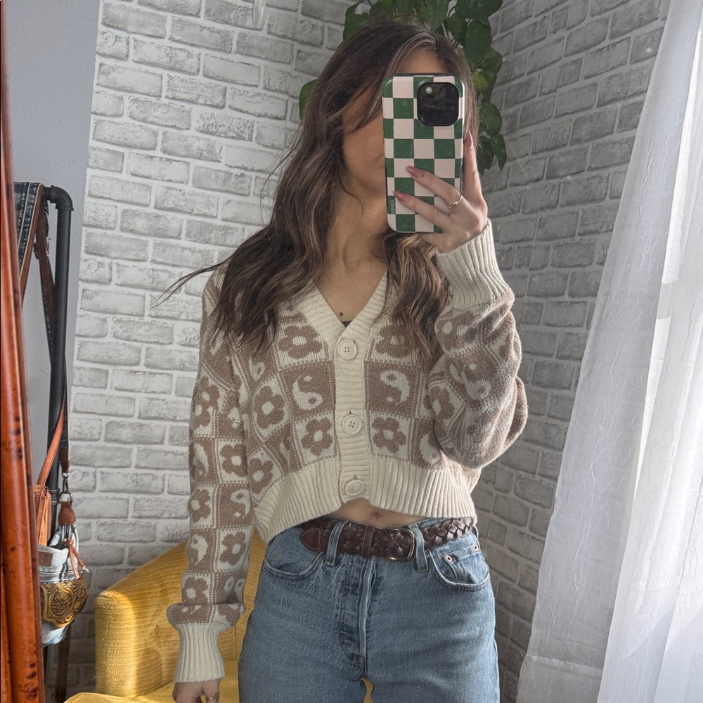 American Eagle Outfitters // Cream & Brown Floral Cropped Cardigan
